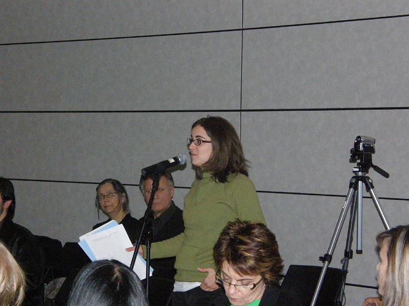 PB050054.JPG - Inês Lopes, participante au colloque